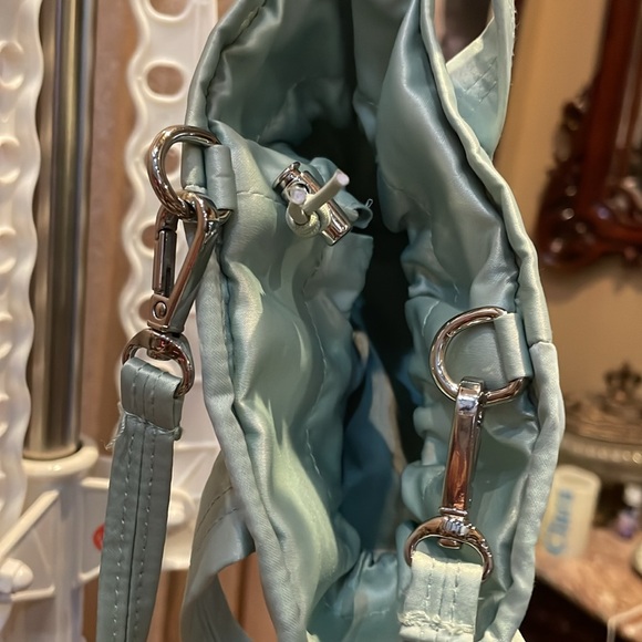 PINK Elegant Light GREEN Small Barrow drawstring Women's Bag NWOT - Picture 3 of 6